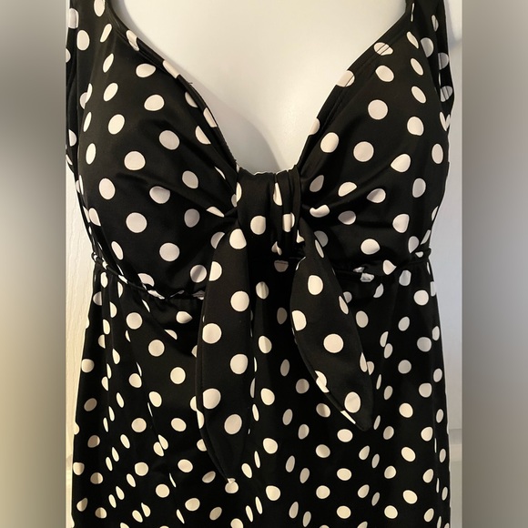 Croft & Barrow Polka Dot Swim Dress - Picture 5 of 12